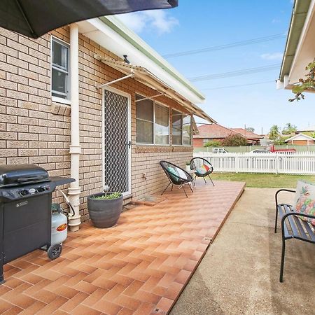 King'S Park Villa Tamworth Exterior foto